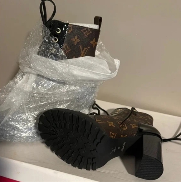 LV Black & Brown Monogram Heeled Trail Ankle Boots - Picture 3 of 5